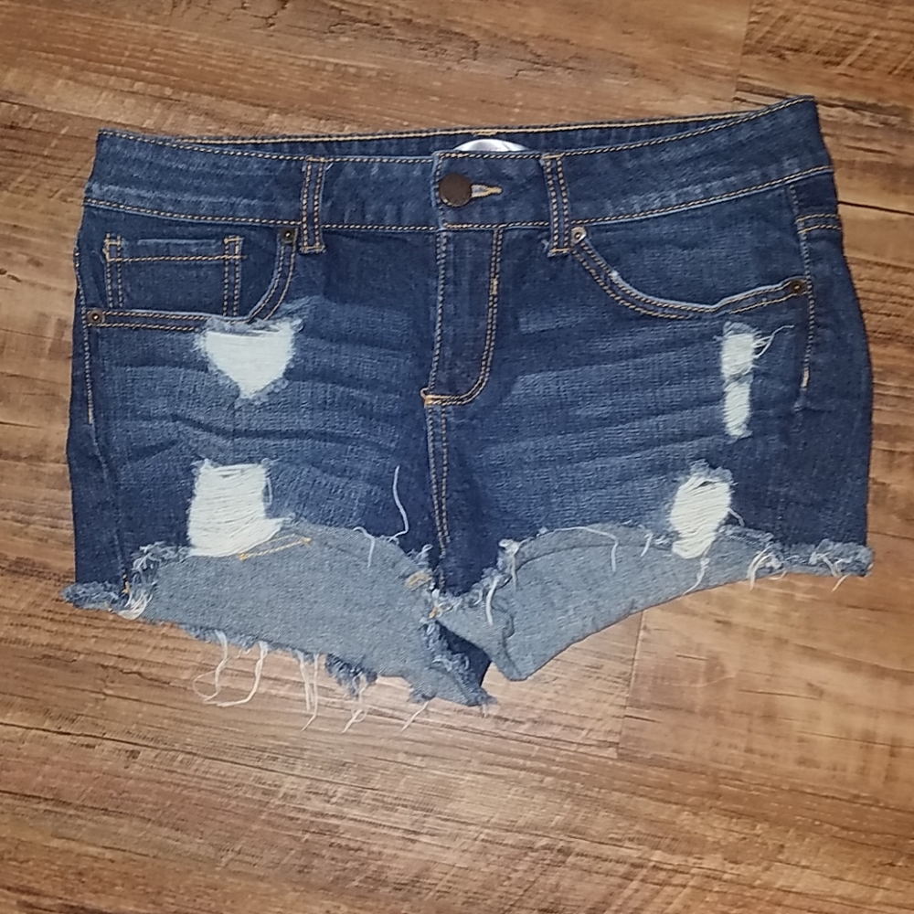 Almost new shortie shorts
